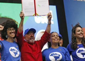 Lula diz que vai cobrar imposto das empresas americanas digitais