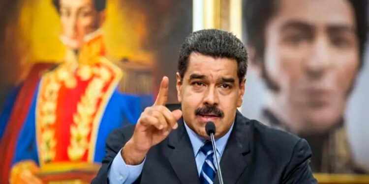 EUA dobram recompensa por Maduro e acirram tensão com Venezuela