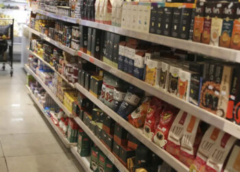 Produtos brasileiros despencam após anúncio de tarifas dos EUA