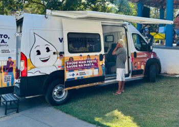 Vacimóvel leva vacinação a mais de 1.700 pessoas em Ipatinga