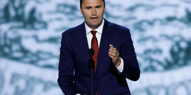 Empresas demitem funcionários após celebrar morte de Charlie Kirk