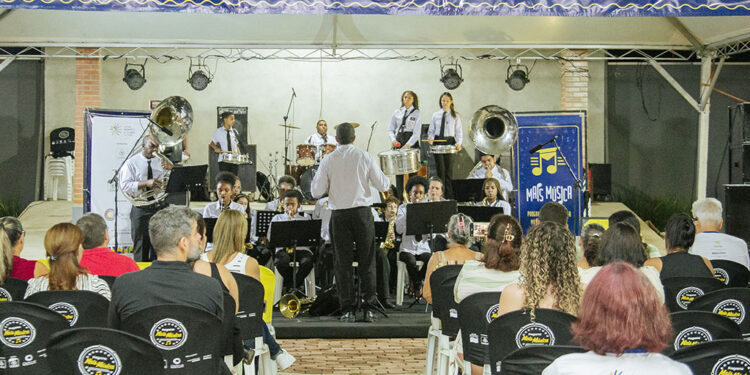 Encontro de Bandas de Música celebra a tradição em Antônio Dias