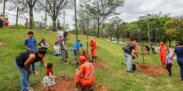 Ipatinga realiza 3ª edição do Projeto Frutos da Vida no Parque Ipanema