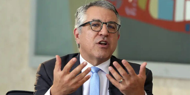 EUA impõe restrições de circulação ao ministro Padilha em Nova York