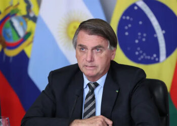 STF condena Bolsonaro a prisão em regime fechado; saiba quantos anos