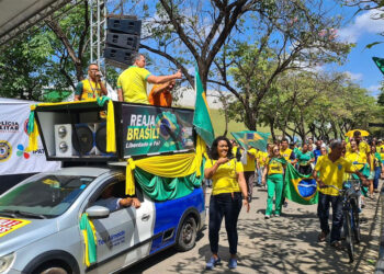 Ato no Parque Ipanema reúne fiéis em defesa de liberdades constitucionais
