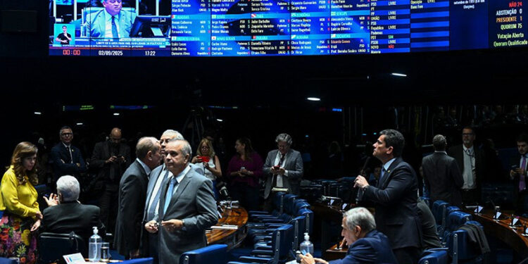 Senado reduz prazo de inelegibilidade previsto na Lei da Ficha Limpa