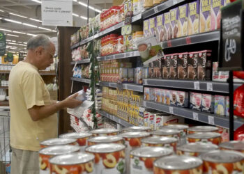 O colapso do comércio na nossa região e no Brasil