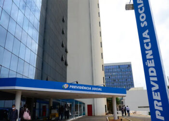 Fila do INSS pode crescer 40% após corte de programa federal