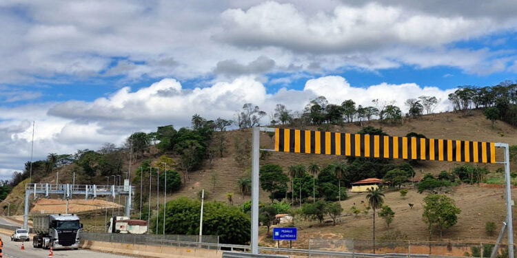 Operação Ícaro combate adulteração de placas na BR-381 em Caeté