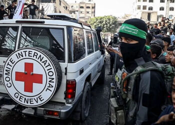 Israel diz que um dos corpos entregues pelo Hamas não é de refém