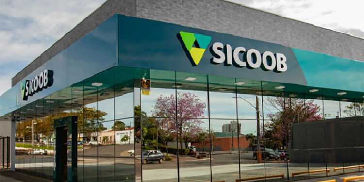Sicoob está entre as 35 maiores empresas do Brasil no ranking da Exame
