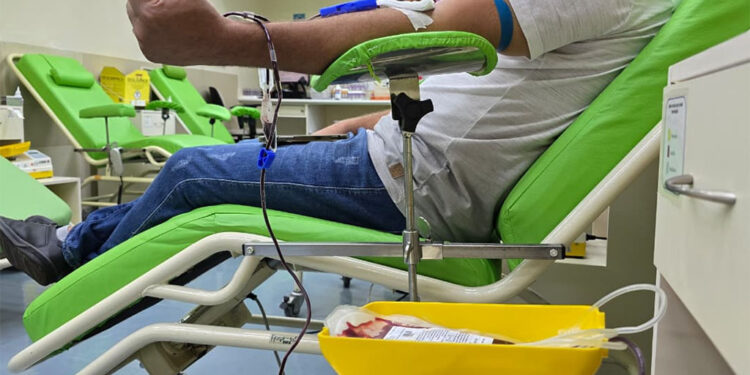 Hospital Márcio Cunha faz apelo por doadores de sangue diante de estoque crítico