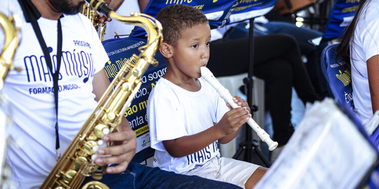 Mais Música abre inscrições em Timóteo com aulas gratuitas de Flauta Doce