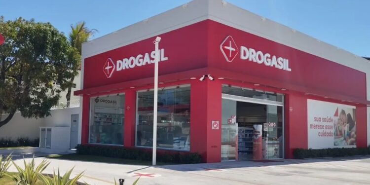 Drogasil está proibida de vender medicamentos das marcas Needs e Bwell