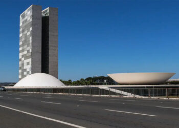 Sem meia conversa: no Brasil não existe partido de direita de fato