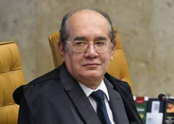 Gilmar Mendes decide que só PGR pode pedir impeachment de ministro do STF