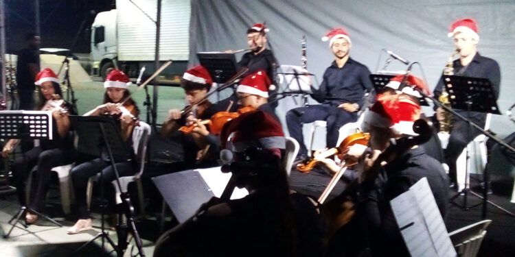 Concerto de Natal encerra temporada da Orquestra de Câmara do Vale do Aço