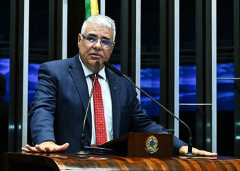 Senador vê indício de envolvimento de Lulinha na fraude do INSS e silêncio da ‘grande mídia’