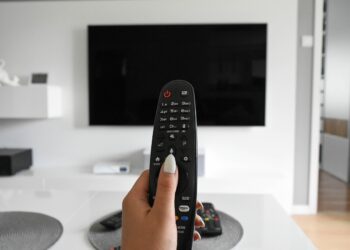 Nova decisão judicial na Argentina bloqueia 22 aplicativos de streaming pirata usados no Brasil