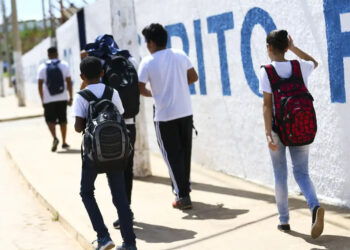 Educação básica perde 1 milhão de estudantes e registra maior retração em quase 20 anos