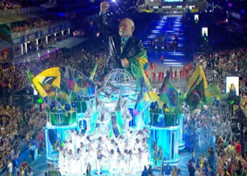 Aliados veem saldo negativo em desfile que homenageou Lula no Rio