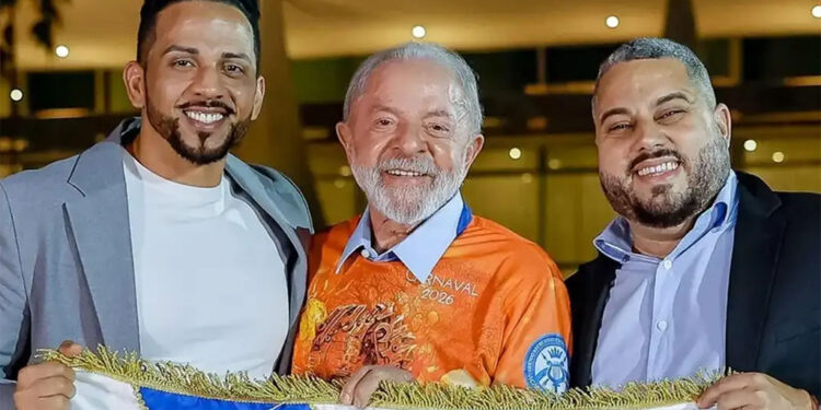 Deputados acionam PGR após repasse federal a escola de samba que homenageará Lula