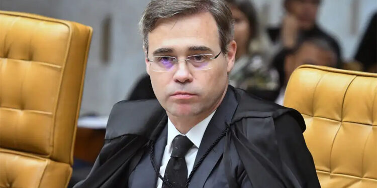 André Mendonça diz que dará “carta branca” à PF no caso Banco Master