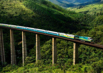 Trem da Vale entre Vitória e Minas volta a operar após paralisação por protestos