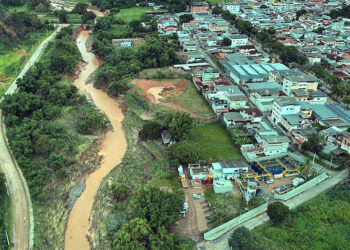 Governo de Minas reforça rede de saúde de Ubá com envio de remédios e insumos