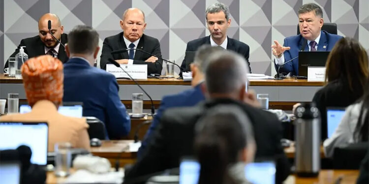 Relator da CPMI do INSS pede prisão preventiva de filho do presidente Lula