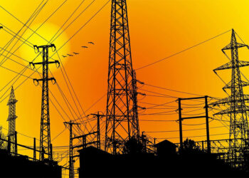 Conta de luz deve subir acima da inflação em 2026, com alta média de 8%, projeta Aneel