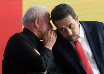 Lula e Boulos defendem nova contribuição para motoristas e entregadores de aplicativo