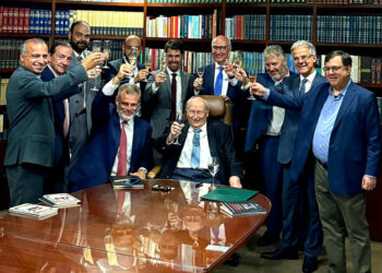 Jurista Ives Gandra toma posse na Academia Nacional de Direito Desportivo