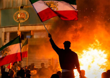Irã executa primeiros condenados por protestos de janeiro e amplia tensão internacional