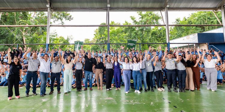 Usiminas promove revitalização de escola pública em Ipatinga