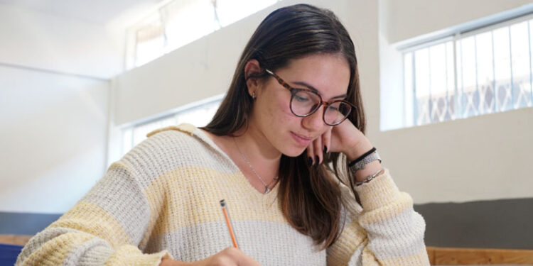 Estudantes mineiros já podem solicitar isenção da taxa de inscrição do Enem 2026