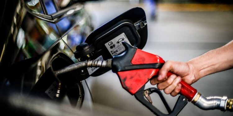 Alta do petróleo pressiona mercados emergentes