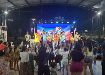 Centenas de famílias comparecem a festival de arte católica no Vale do Aço