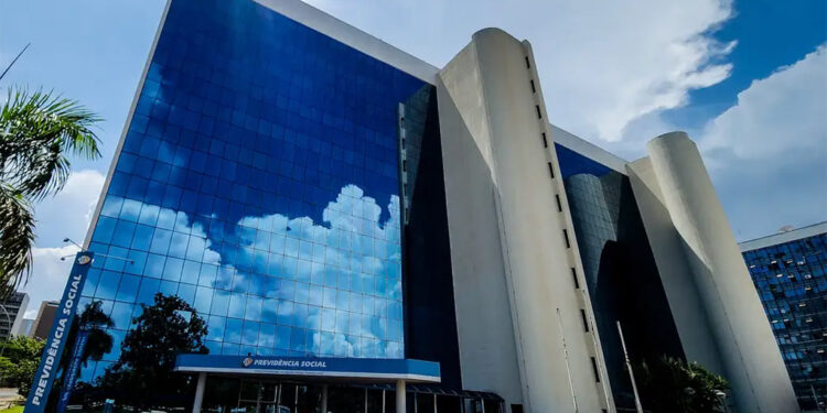 STF rejeita pedido de destaque para revisão de aposentadorias do INSS
