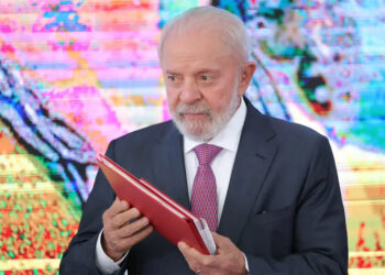 Lula decreta novas regras para atuação de plataformas digitais no Brasil