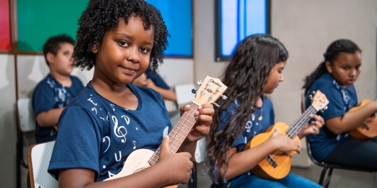 Fundação Emalto abre inscrições para cursos gratuitos de música