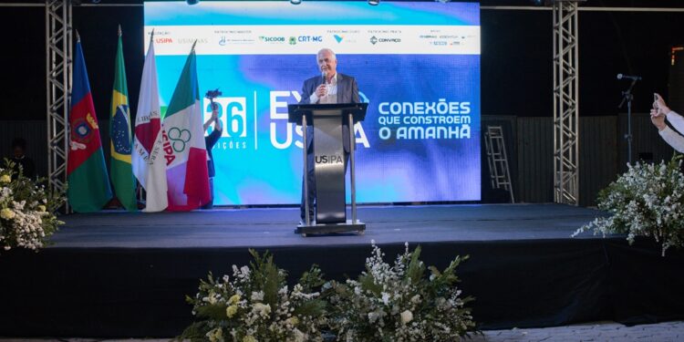 Presidente da Usiminas defende o emprego industrial brasileiro