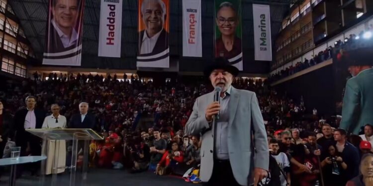 Lula manda novo recado a Trump contra interferência nas eleições brasileiras
