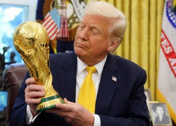 Trump entregará troféu da Copa e projeta novo Mundial