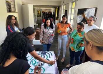Fundação Aperam promove evento sobre autocuidado para 700 auxiliares educacionais