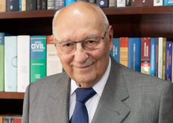 A Constituição e o direito de falar em Deus nos espaços públicos