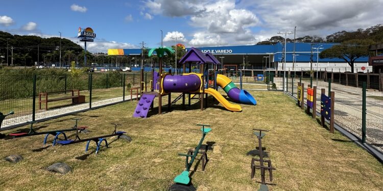 Usiminas inaugura praças e pistas de caminhada em Ipatinga