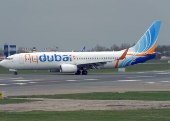 Atentado terrorista: copiloto tenta derrubar avião da Flydubai
