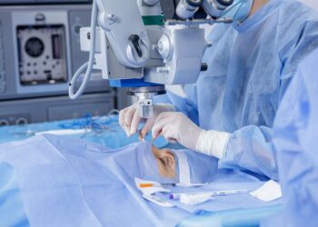 Justiça suspende médico investigado por erros em cirurgias plásticas
